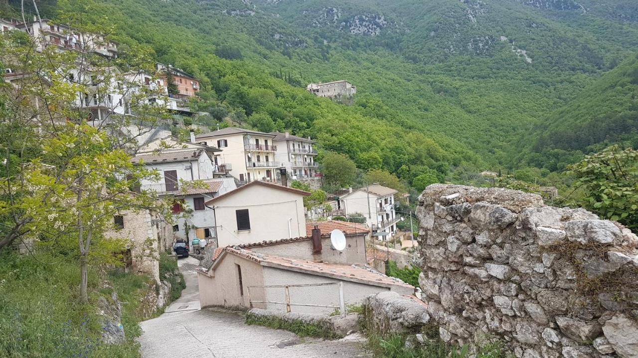 La Casetta Del Pellegrino Apartment Poggio Bustone ภายนอก รูปภาพ